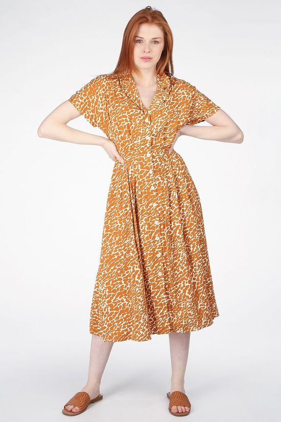 FRNCH Jurk Alexandra Camel Brown/Off White