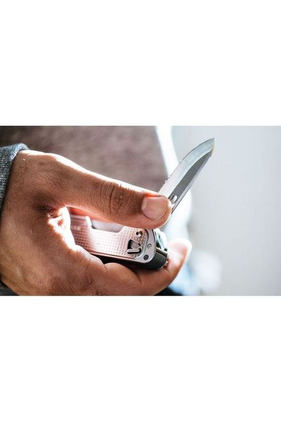Leatherman Multitool Free T4 silver