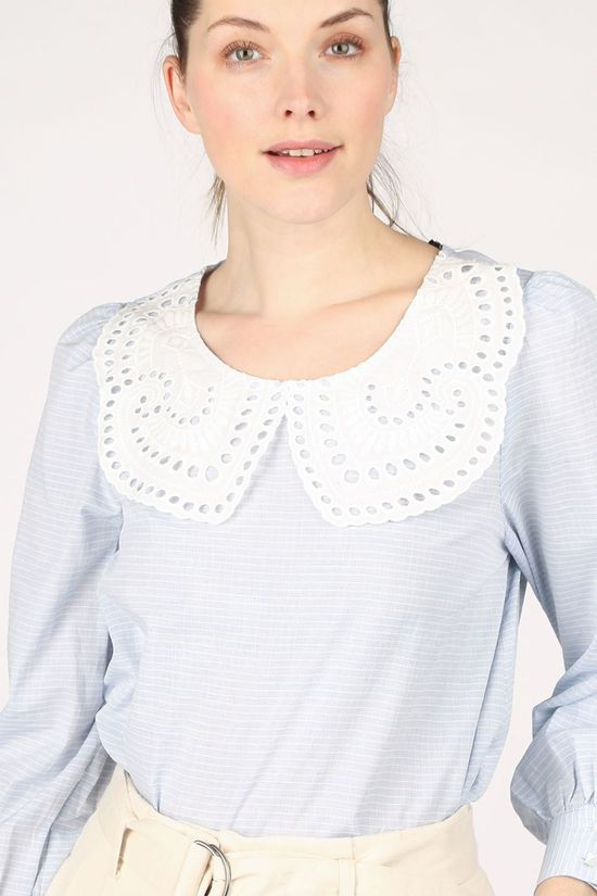 Numph Blouse Nucelie light blue/off white