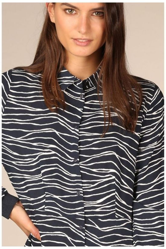 B.Young Robe Byjanessa dark blue/white