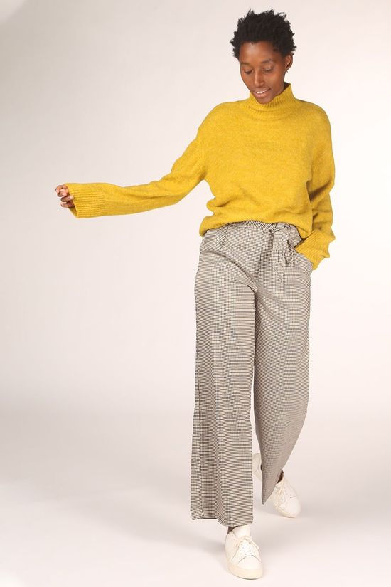Ichi Trui Ihkamara dark yellow