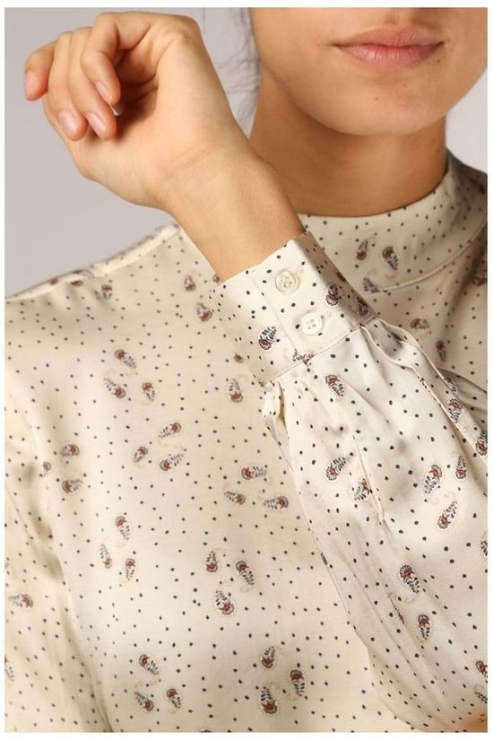 Yaya Blouse Turtle Neck Small Paisley Print Off White/Ass. Geometric
